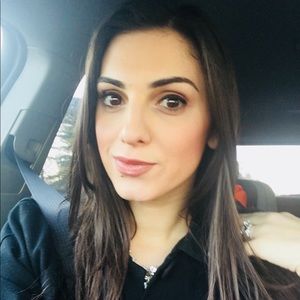 Meet your Posher, Anisa